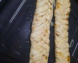 A picture of step 6 of Chicken tandoori bread.