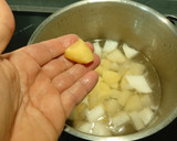 Foto del paso 2 de la receta: Crema de espinacas, merluza y coles de Bruselas