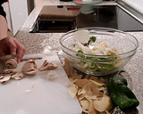 Foto del paso 5 de la receta: Patatas a lo Pobre con Champiñones (en el microondas)