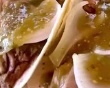 Foto del paso 3 de la receta: Tacos de pollo a la brasa