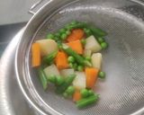 रशियन सॅलेड (russian salad recipe in marathi) रेसिपी स्टेप 2 फोटो 