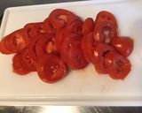 Une image de l'étape 6 de Salade de tomates au concombre Noa mariné algues et huile de pépins de courge.