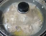Foto langkah ke 4 dari resep Ayam goreng bumbu Bawang Kenangan.