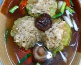 รูปขั้นตอนการทำที่ 8 ของ แกงจืดมะระยัดไส้ไก่สับ