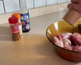 Foto del paso 1 de la receta: Fideuá de pollo en soja picante