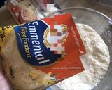 Foto langkah ke 4 dari resep Cheese drop biscuits.