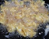 A picture of step 4 of Vegetable pokary.