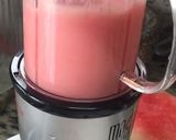 A picture of step 2 of Watermelon lemonade Iftar special.