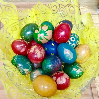 JOYIN Kit de decoración de huevos de Pascua motorizados, máquina de decoración giratoria de huevos de conejo ocupado de Pascua con 10 marcadores no tóxicos para actividades de manualidades de niños JOYIN Kit de decoración de huevos de Pascua motorizados, máquina de decoración giratoria de huevos de conejo ocupado de Pascua con 10 marcadores no tóxicos para actividades de manualidades de niños