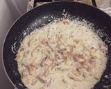 Une image de l'étape 3 de Sauce au girolles.