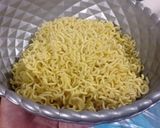 Foto langkah ke 1 dari resep Oseng mie ala angkringan.