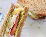 Foto del paso 4 de la receta: Sándwich de aguacate y Pollo