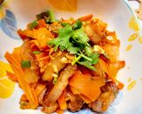Hình bước làm 3 của món Cà rốt xào thịt