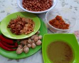Foto langkah ke 1 dari resep Bumbu Kacang Batagor khas Bandung.