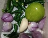 Foto langkah ke 3 dari resep Balado Kentang dan Hati Masak Cabe Ijo.