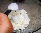 A picture of step 8 of No bake Raspberry cheese cake.