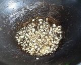 A picture of step 3 of Garlic Hyderabadi Paneer.