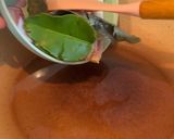 Foto langkah ke 4 dari resep Opor Ayam Kentang Wortel.