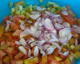 Foto langkah ke 2 dari resep Lawar teri dan jagung Bose khas Timor NTT.