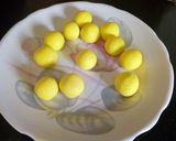 A picture of step 4 of Kesar bati.
