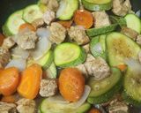 Foto del paso 3 de la receta: Carne de Puerco estilo oriental