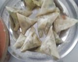 A picture of step 8 of Veg Samosas.