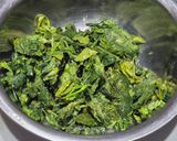 Foto langkah ke 1 dari resep Gulai Daun Singkong.