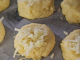Cheddar Cookies