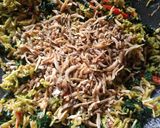 Foto langkah ke 4 dari resep Tumis kembang pepaya teri.