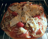 Foto del paso 5 de la receta: Pizza de tomate y queso en lonchas