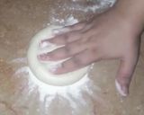 A picture of step 4 of Tiloon wala naan (saseme flat bread).