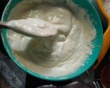 Foto del paso 3 de la receta: Bizcochuelo relleno con crema y 🍓 Sin tacc
