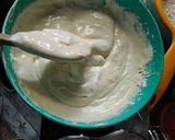 Foto del paso 3 de la receta: Bizcochuelo relleno con crema y 🍓 Sin tacc