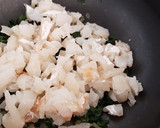 Foto del paso 3 de la receta: Potaje de Cuaresma, con garbanzos, espinacas y bacalao