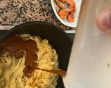 Foto del paso 5 de la receta: Nidos a la salsa de gambas