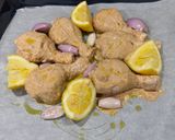 Foto del passaggio 3 della ricetta Pollo speziato al limone
