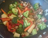 Zöldséges kínai tészta (chow mein) recept fázis 5 fotója