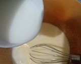 Foto langkah ke 2 dari resep Bolu kukus coklat lembut 1 telur.