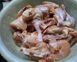 A picture of step 1 of Chicken Aalo Biryani.