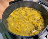 Une image de l'étape 13 de Poulet à la crème, champignons et épices.