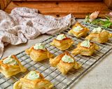 Foto langkah ke 8 dari resep Creamy Matcha Puff Pastry.