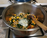 Foto del paso 6 de la receta: Guiso Sevillano de garbanzos con espinaca