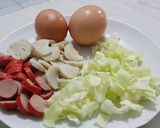 Foto langkah ke 3 dari resep Nasi Goreng Bakso Sosis Enak.