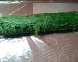 Foto langkah ke 8 dari resep Rollade Tahu Daun Singkong.