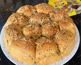 Foto langkah ke 8 dari resep Garlic Cheese Bread.