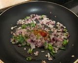 A picture of step 3 of Sweet Corn Poriyal.