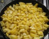 Foto del paso 2 de la receta: Tortilla de papa (básica)