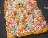 બ્રેડ પીઝા વિથ ઇન્સ્ટન્ટ પીઝા સોસ (Bread Pizza With Instant Pizza Sauce Recipe In Gujarati) રેસીપી સ્ટેપ5ફોટો