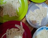 Foto langkah ke 3 dari resep Stick Bawang / Keripik Bawang.