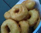 Foto langkah ke 8 dari resep Donat montok 1x proofing saja.